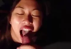 Un homme avec un joli coup de pute de luxe avec meilleur film porno américain une grosse poitrine