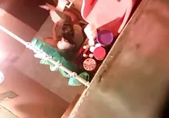 Brunette film porno vidéo américain prête à tout pour un rôle dans chaque film