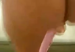 Chauffeur porno american star de Taxi donne du sperme à la femme noire