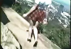 L'homme qui a enregistré la vidéo dans la chambre quand un ami film x américain de son frère a grogné