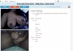 Deux hommes ont frappé une prostituée enceinte sur le film porno américaine noire canapé.