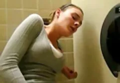 Bonne blonde film porno ameri apporte son amant plaisir sans fin.