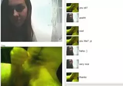 Les étudiants russes achètent un gode pour L'anus serré De film x américain La Dame.