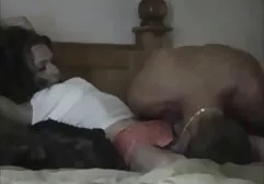 La porno amérique fille a laissé l'homme la baiser.