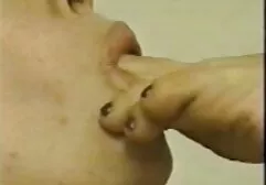 Les filles s'unissent et deviennent film porno vidéo américain leurs pasteurs.
