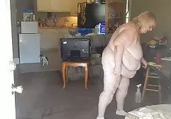 Masseur pratique une prono black americaine jeune pute.
